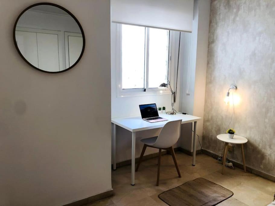 Appartement En Patio Sevillano Alameda-isla Magica Sevilla